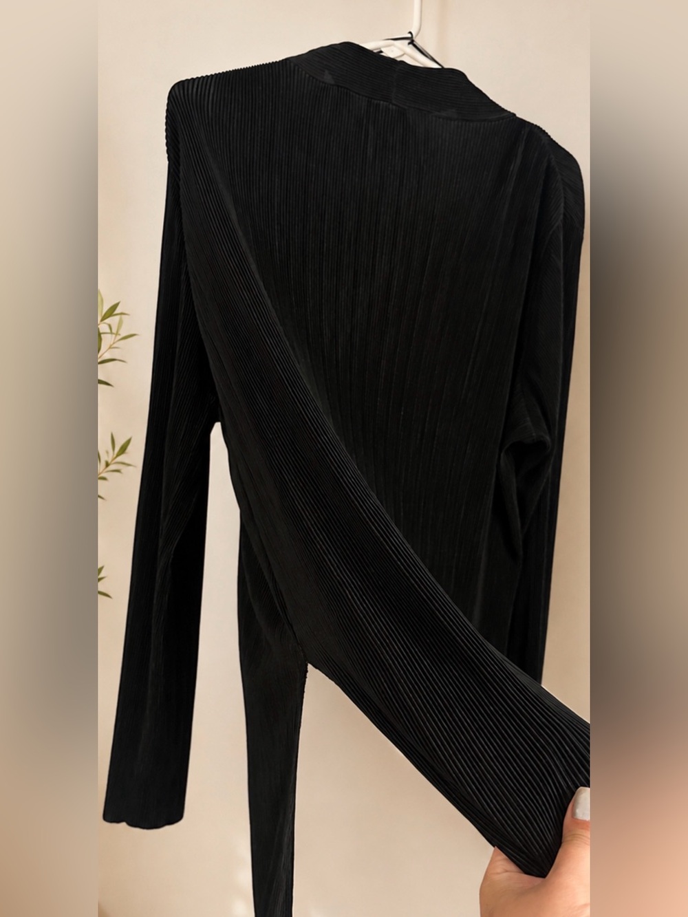 Cyrus Women's Wrinkle Free Black Ribbed Open-Front Cardigan